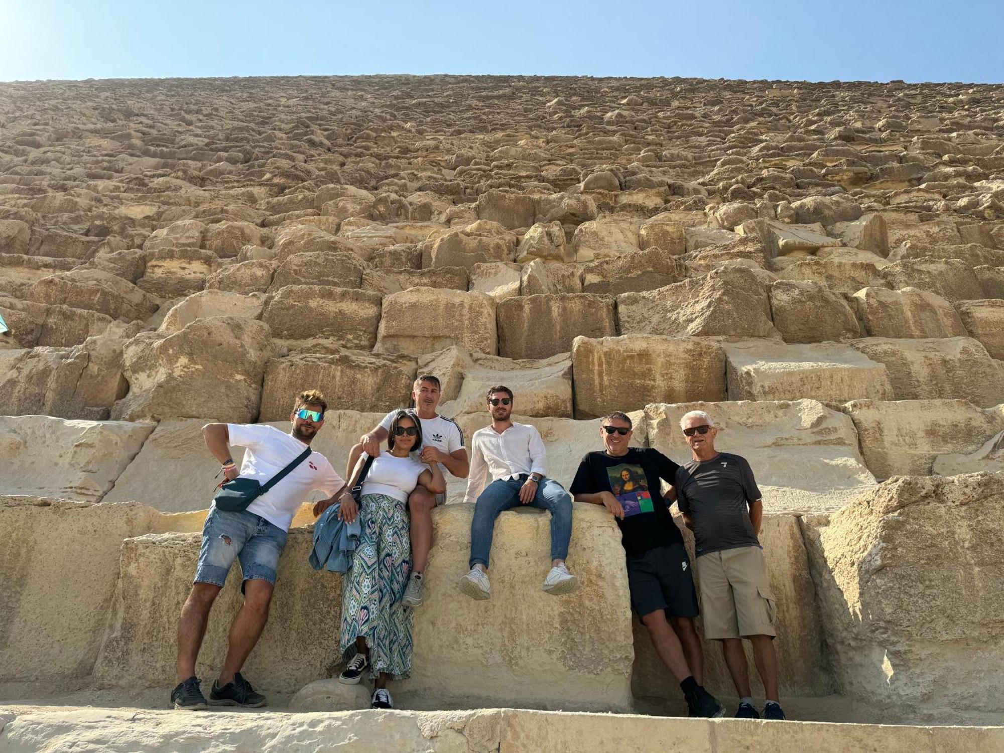 Unique Pyramids Boutique Inn Kafrat al Jabal Екстер'єр фото